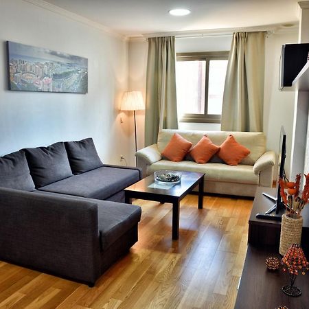 מאלגה Wonderstays Apartamentos La Estacion מראה חיצוני תמונה