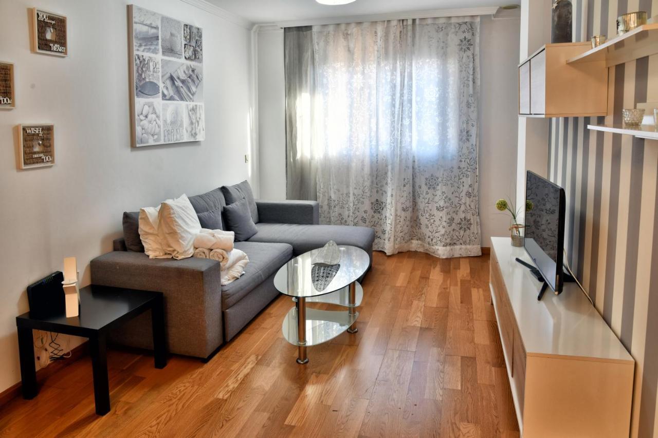מאלגה Wonderstays Apartamentos La Estacion מראה חיצוני תמונה