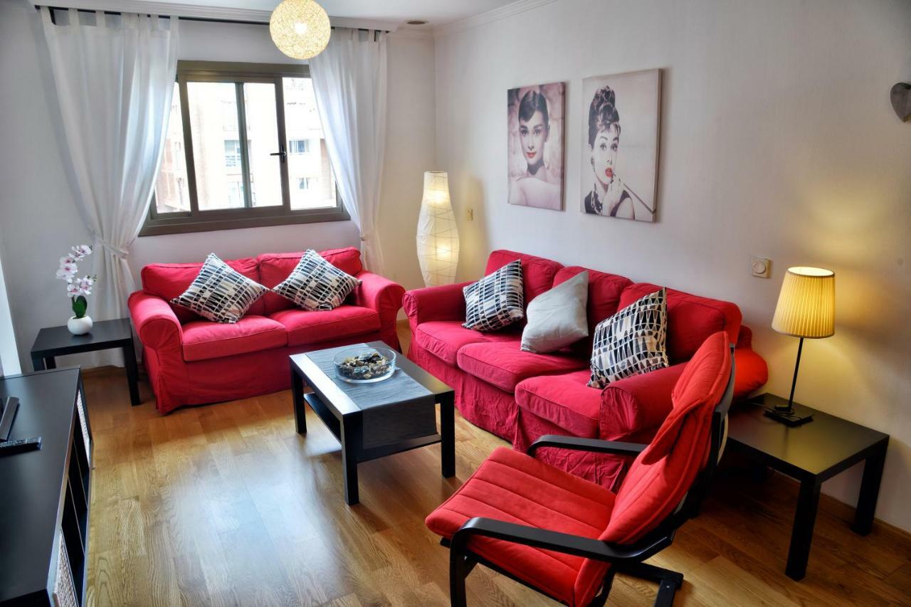 מאלגה Wonderstays Apartamentos La Estacion מראה חיצוני תמונה