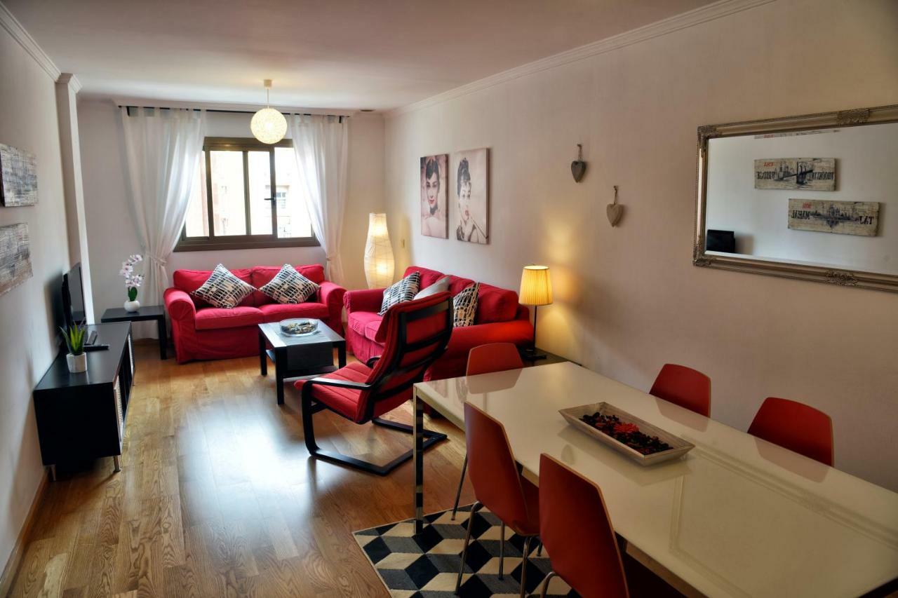 מאלגה Wonderstays Apartamentos La Estacion מראה חיצוני תמונה